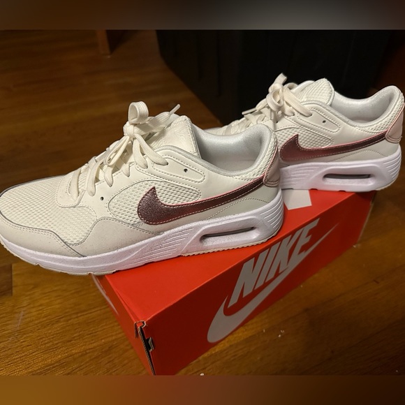 Nike Shoes - Nike Air Max SC 8.5, worn once